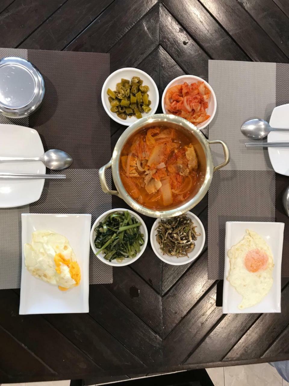 솜 게스트 하우스 Patong 외부 사진